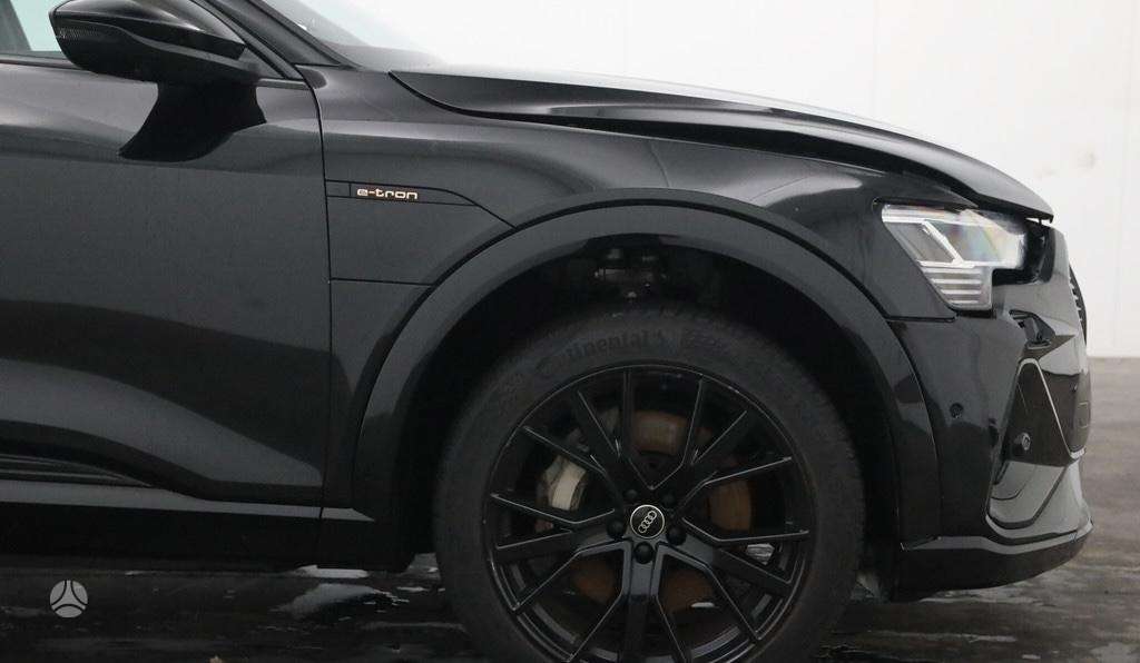 Audi e-tron - 8