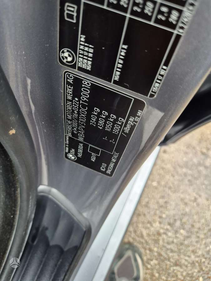 BMW 525 - 10
