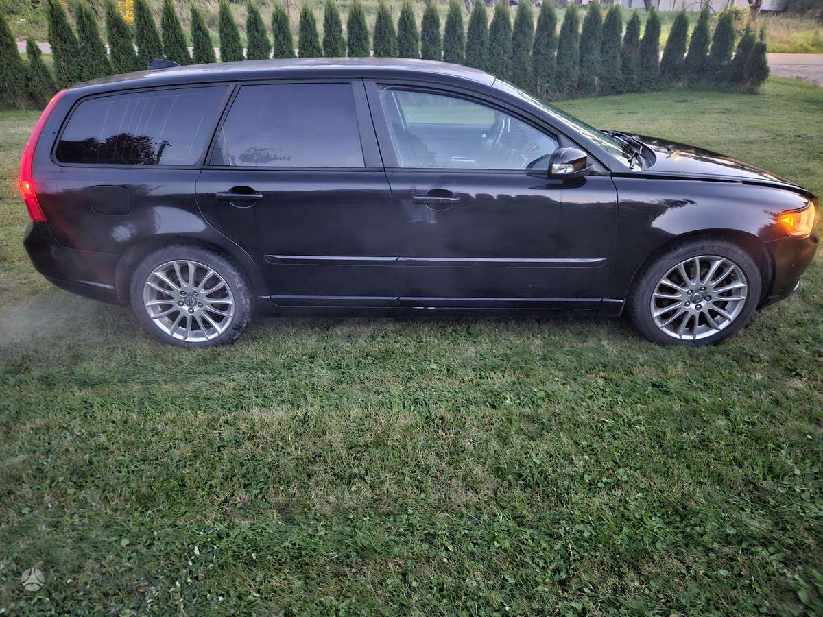 Volvo V50, 2.4 l., wagon