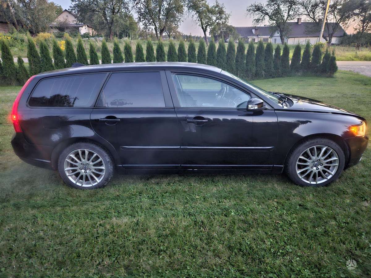 Volvo V50, 2.4 l., wagon