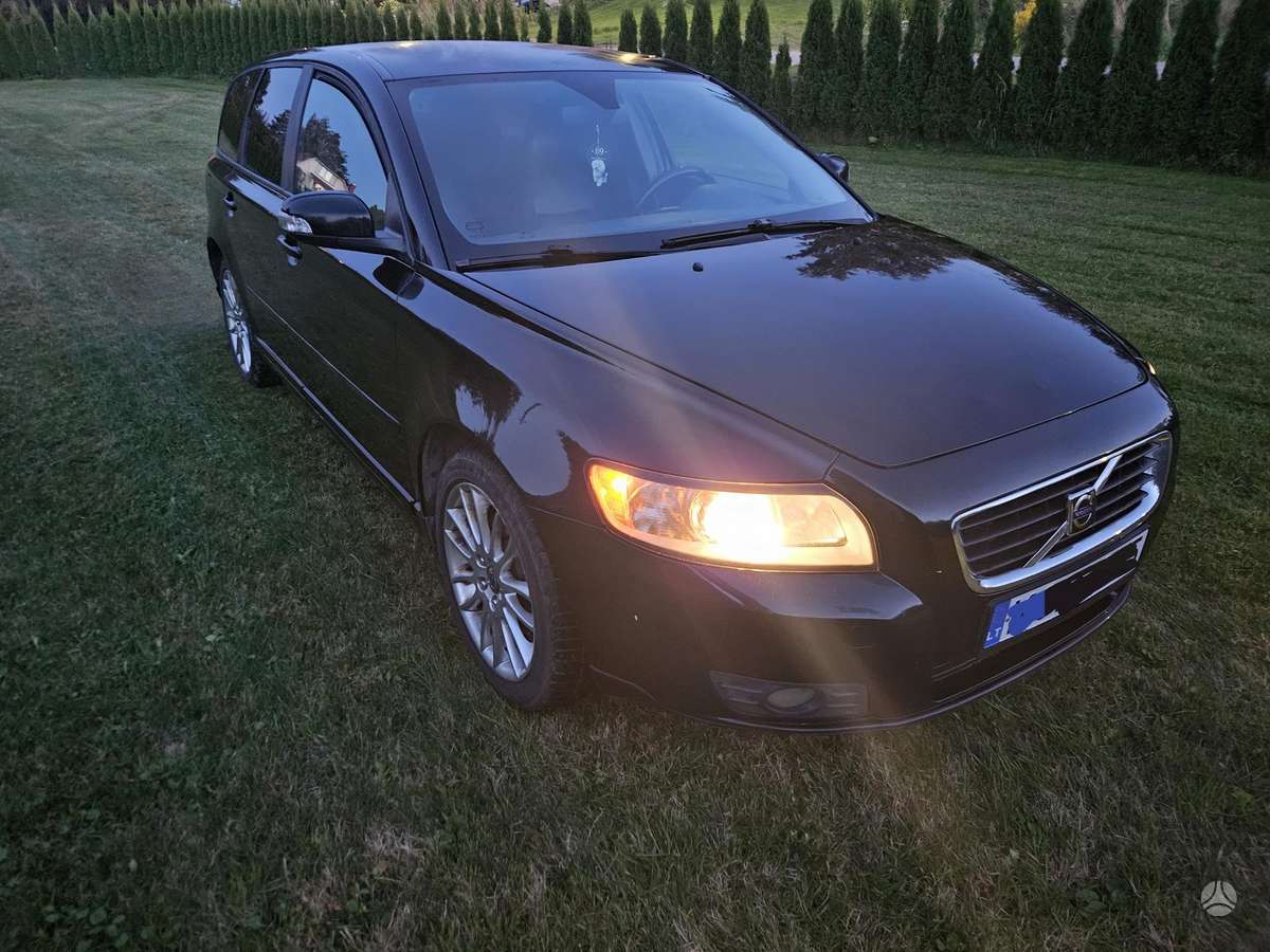 Volvo V50, 2.4 l., wagon