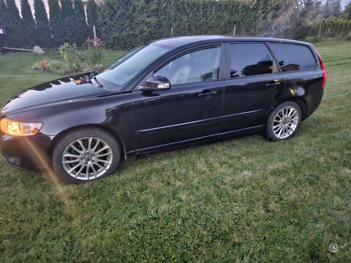 Volvo V50, 2.4 l., wagon