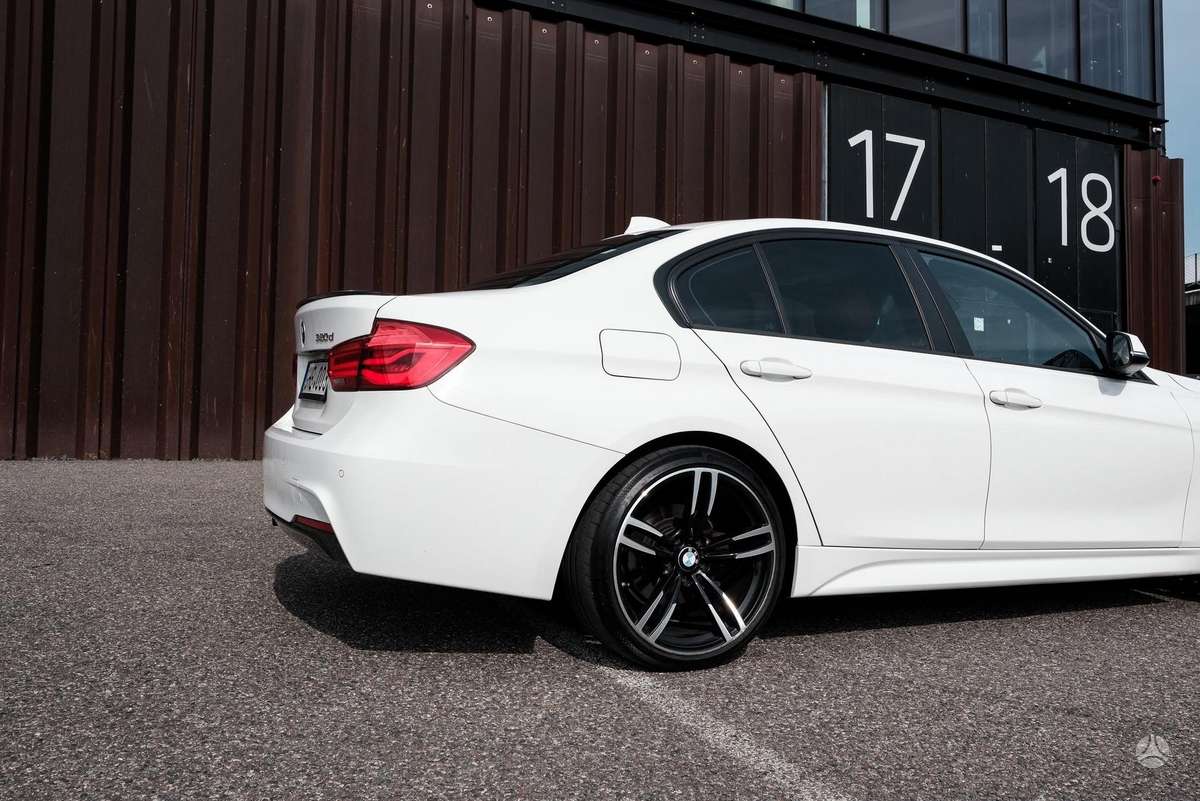 BMW 320 - 5