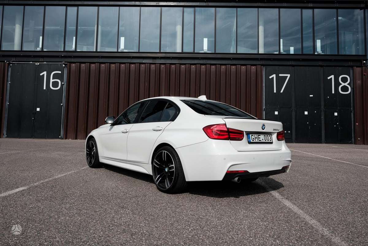 BMW 320 - 6