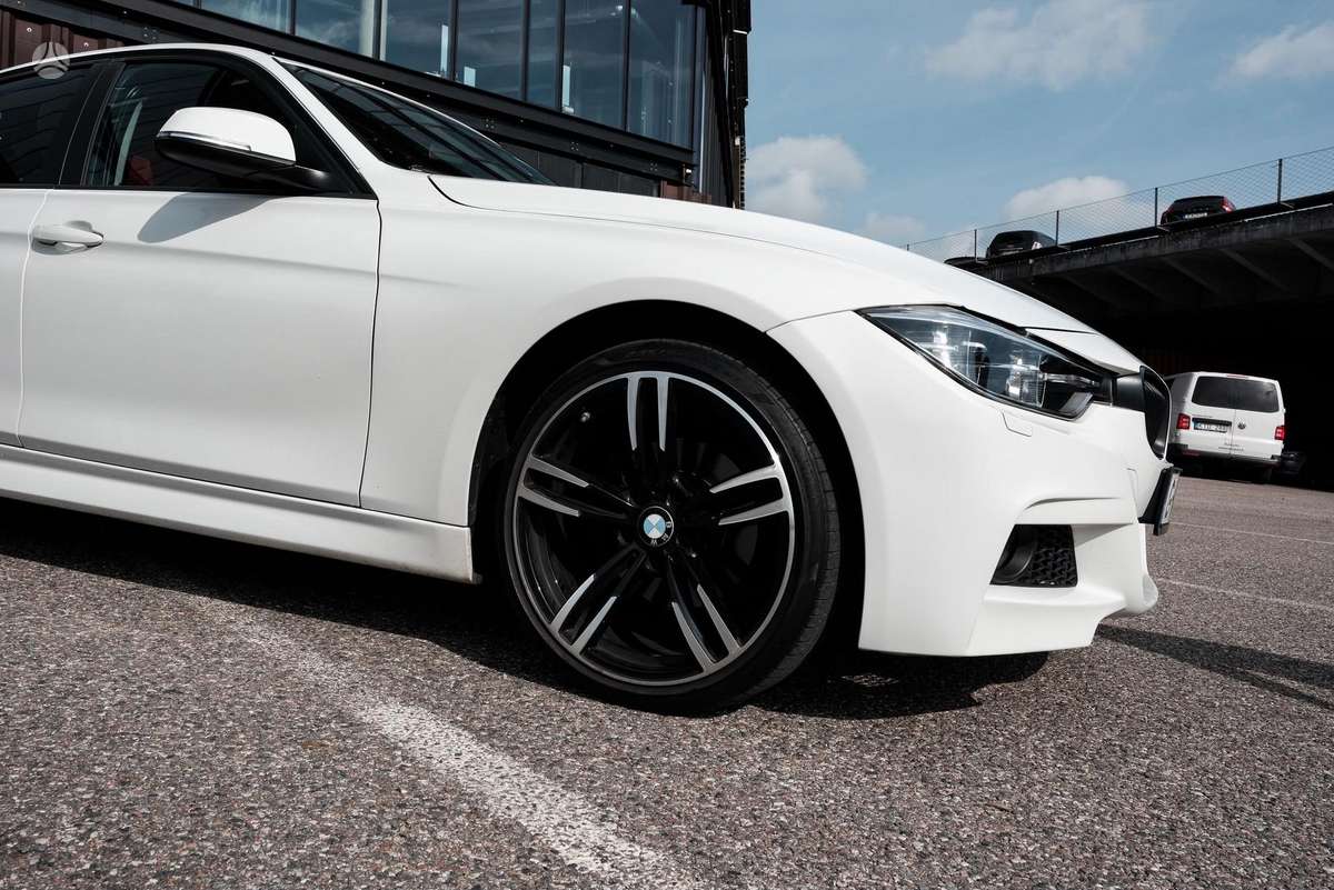 BMW 320 - 7