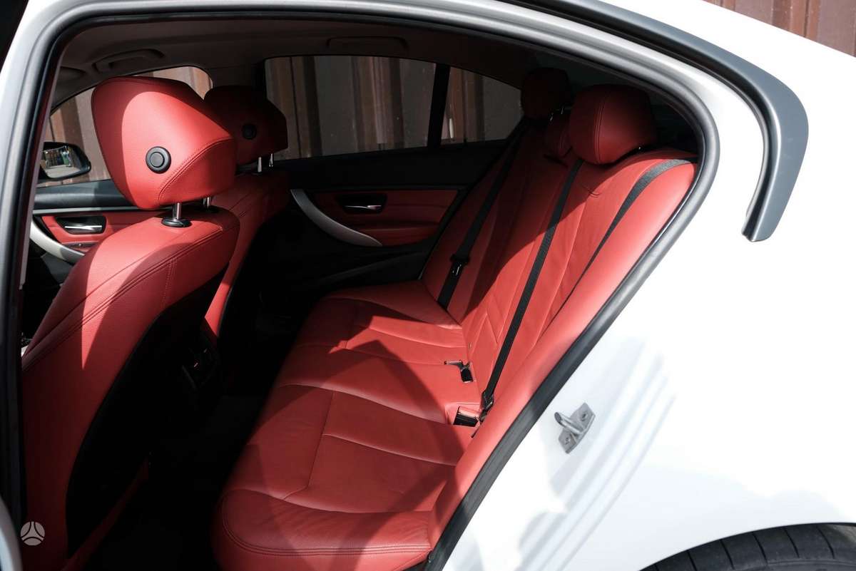 BMW 320 - 9