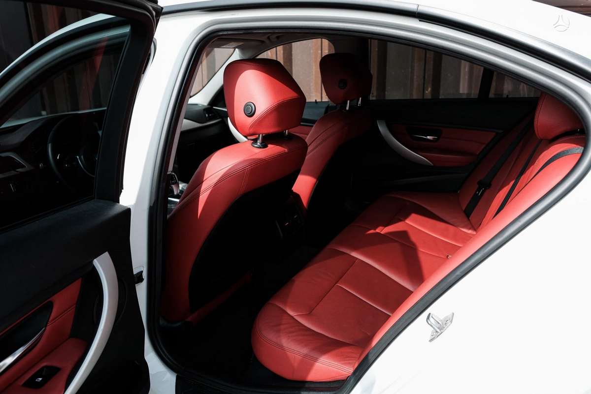 BMW 320 - 11