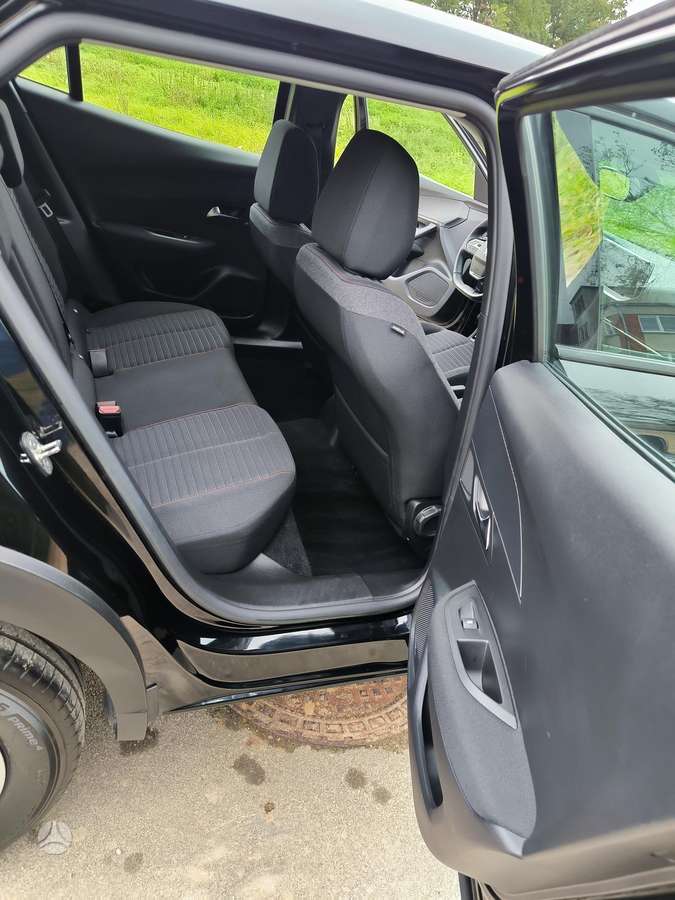 Peugeot 2008 - 10