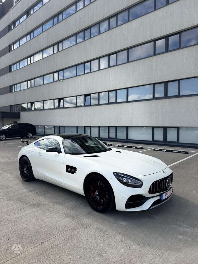 Mercedes-Benz AMG GT S - 6