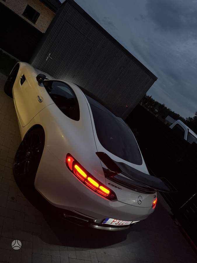 Mercedes-Benz AMG GT S - 10