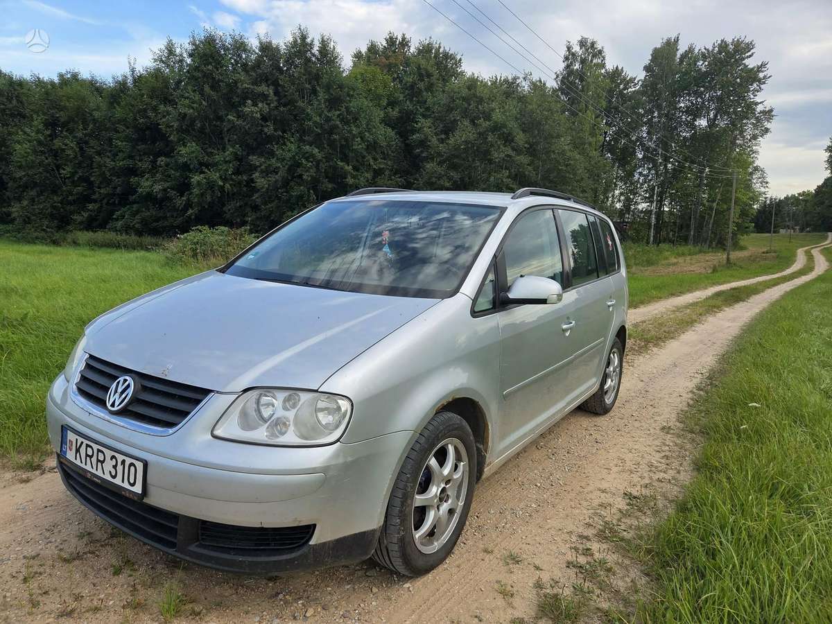 Volkswagen Touran - 3