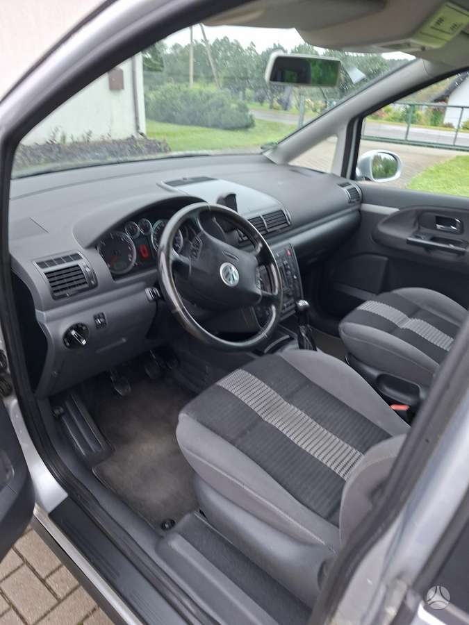 Volkswagen Sharan - 7