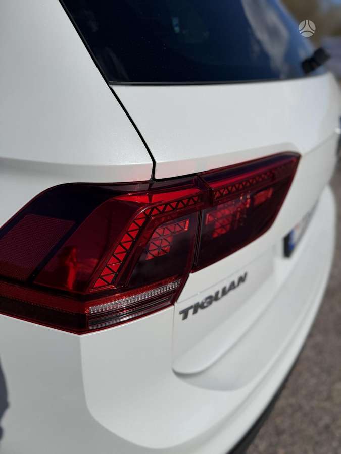 Volkswagen Tiguan - 7