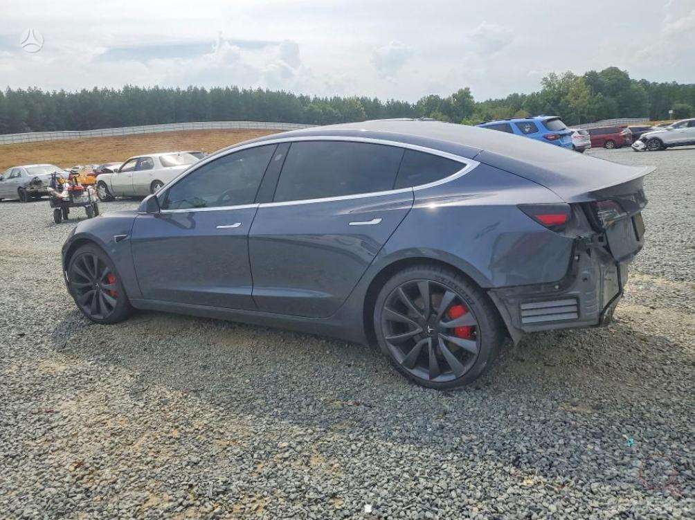 Tesla Model 3, saloon / sedan