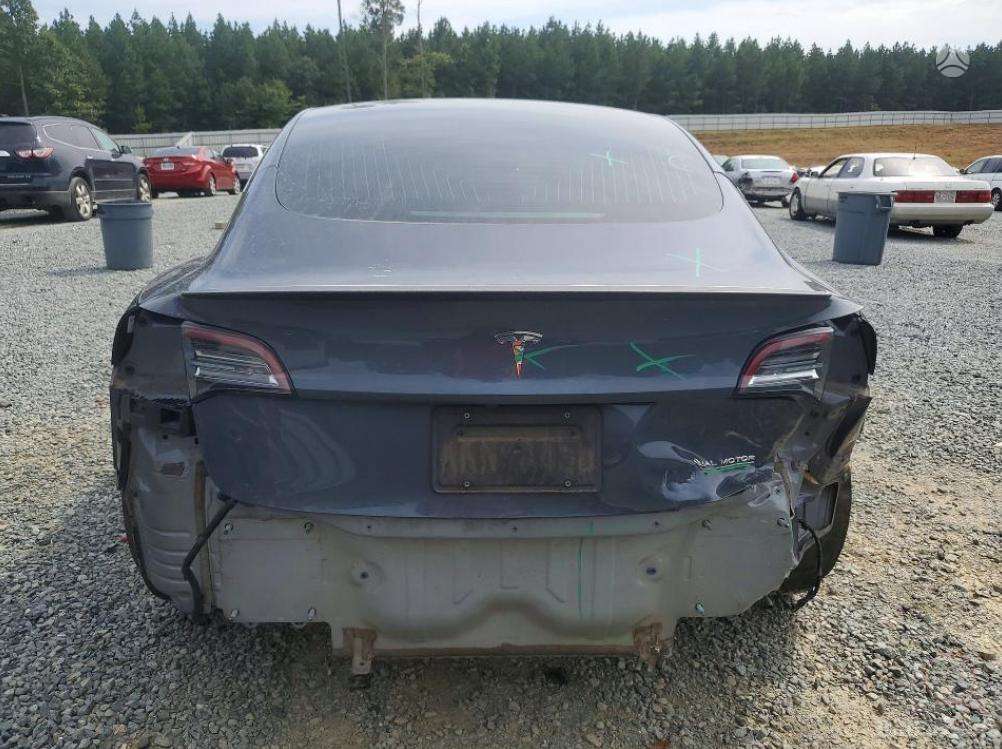 Tesla Model 3, saloon / sedan