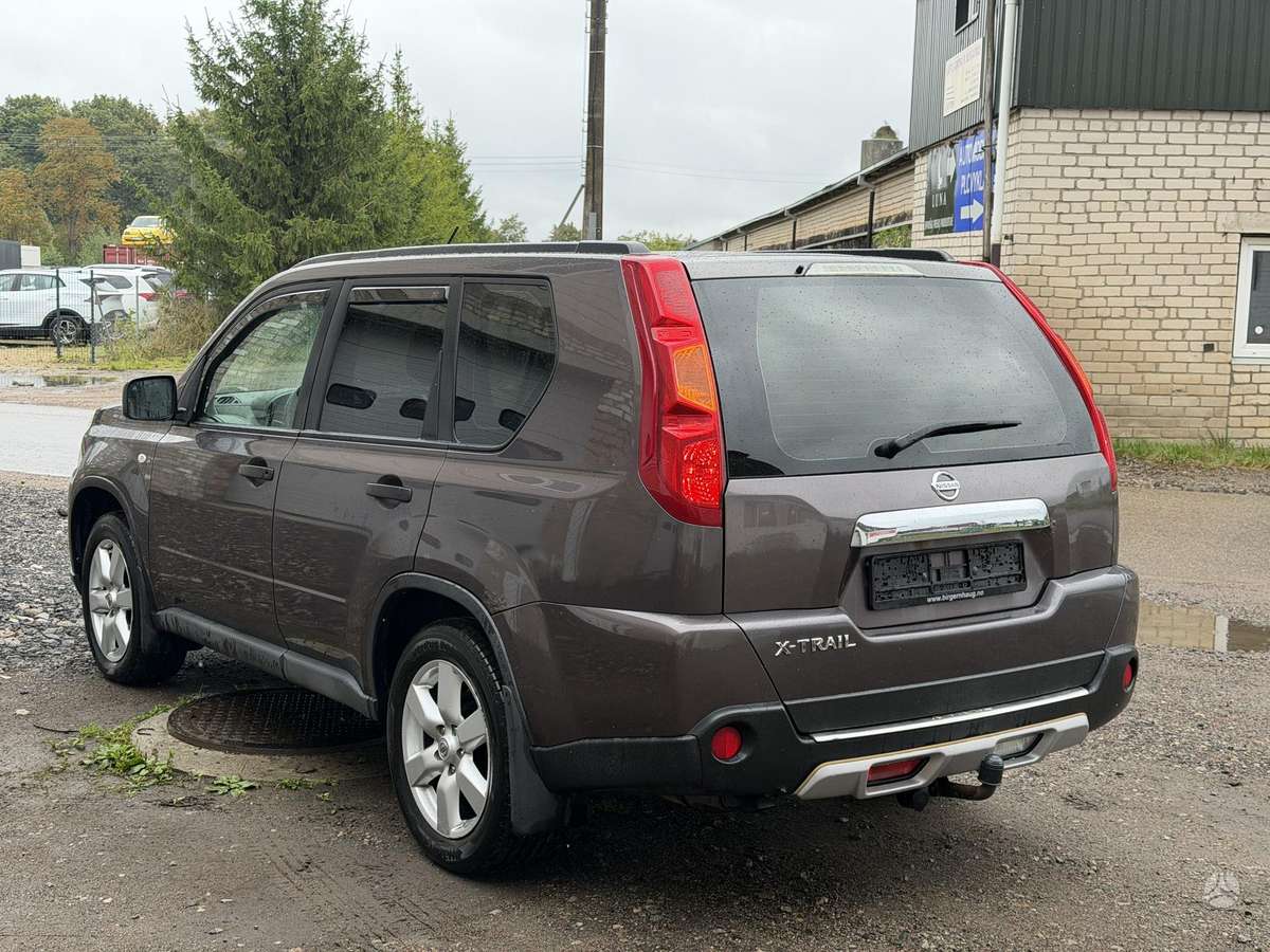 Nissan X-Trail - 2