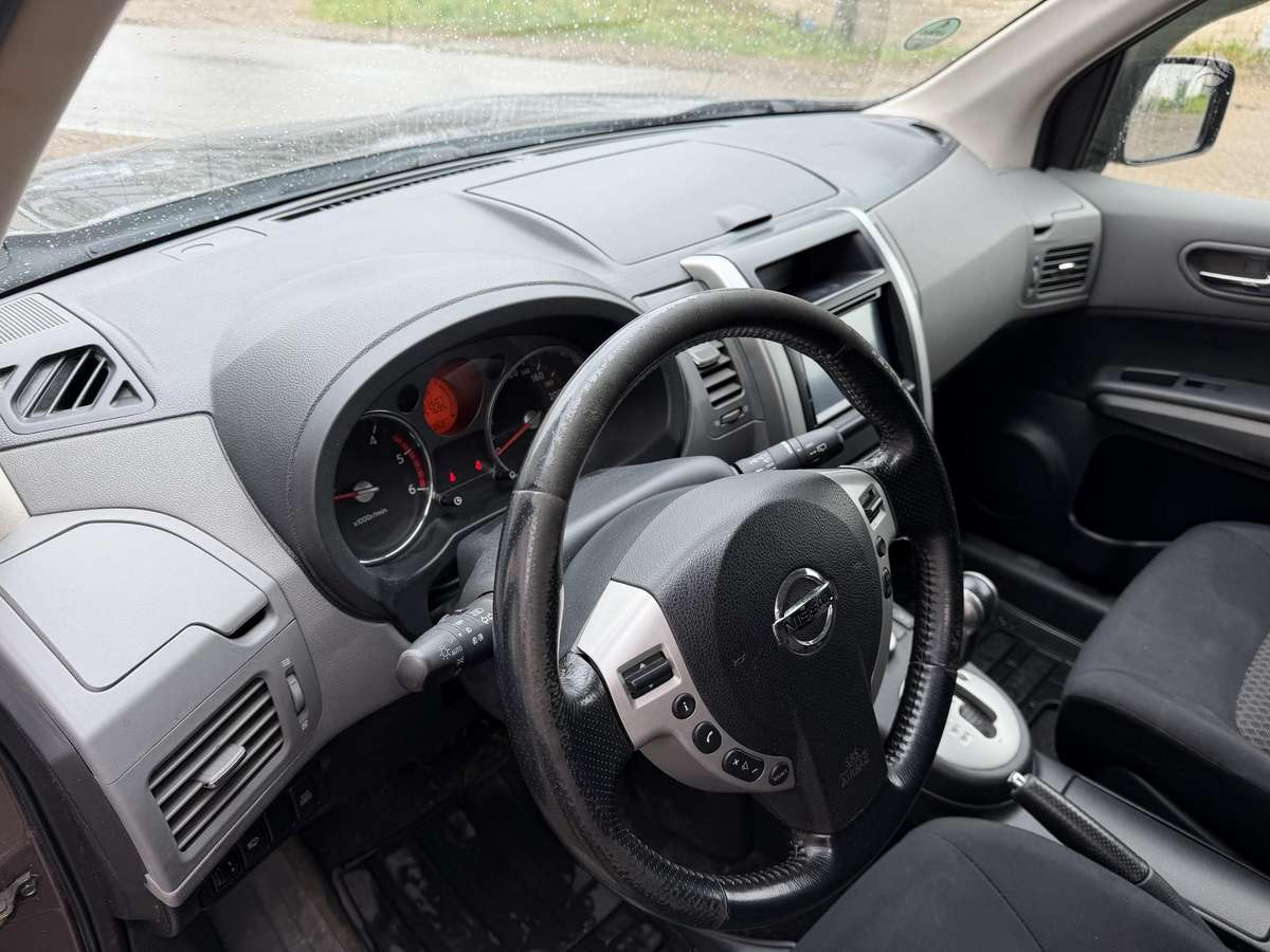 Nissan X-Trail - 11