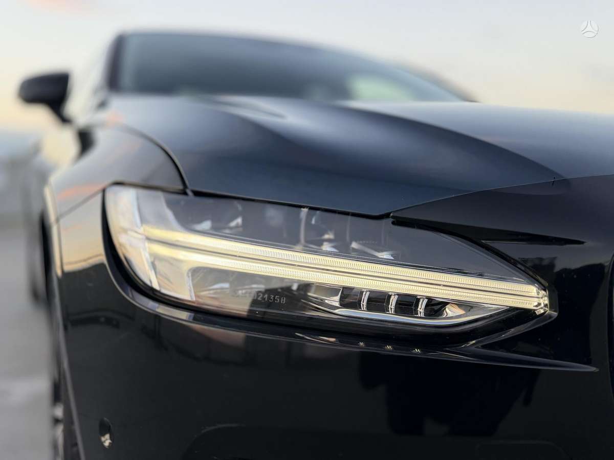 Volvo S90 - 9