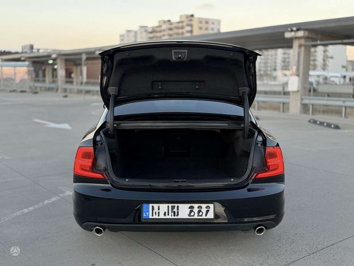 Volvo S90, 2.0 l., Седан