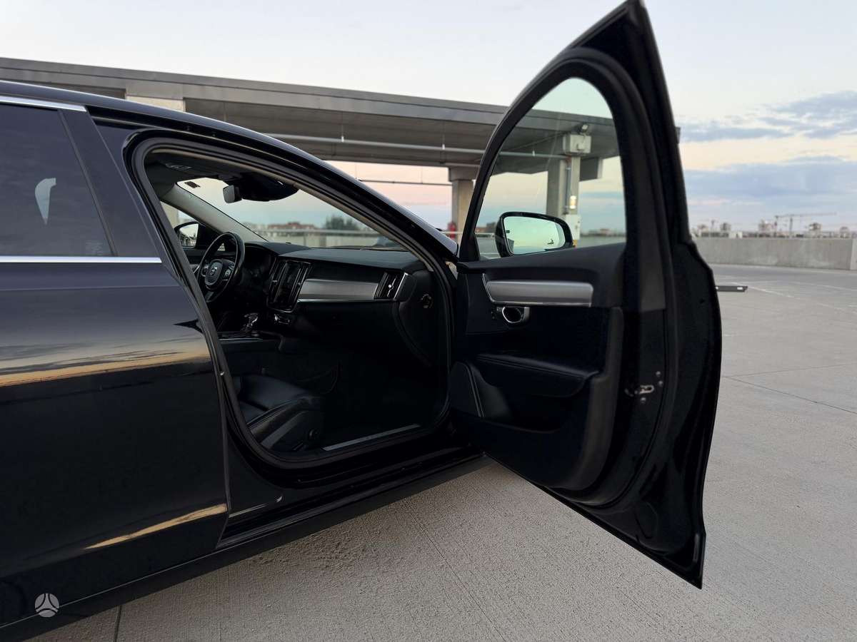 Volvo S90, 2.0 l., Седан