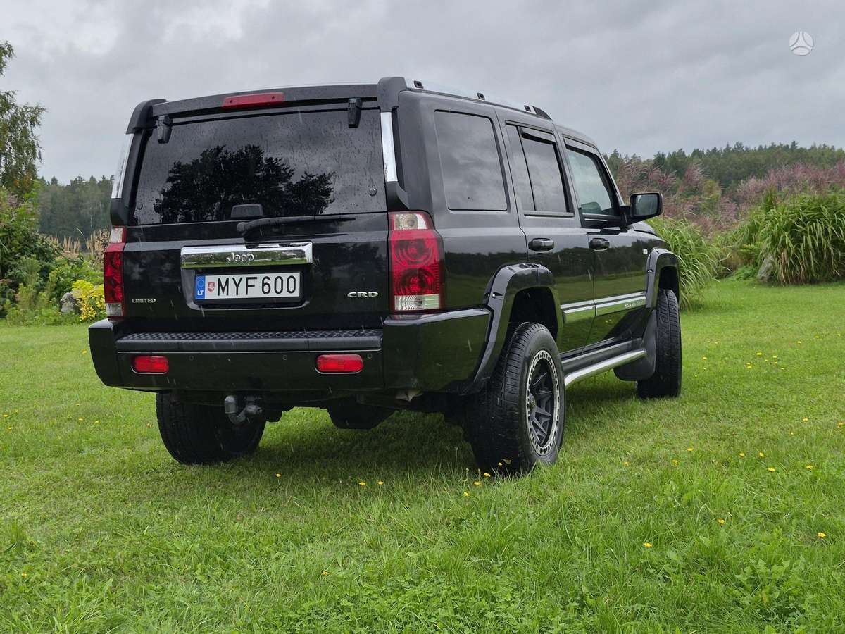 Jeep Commander - 2