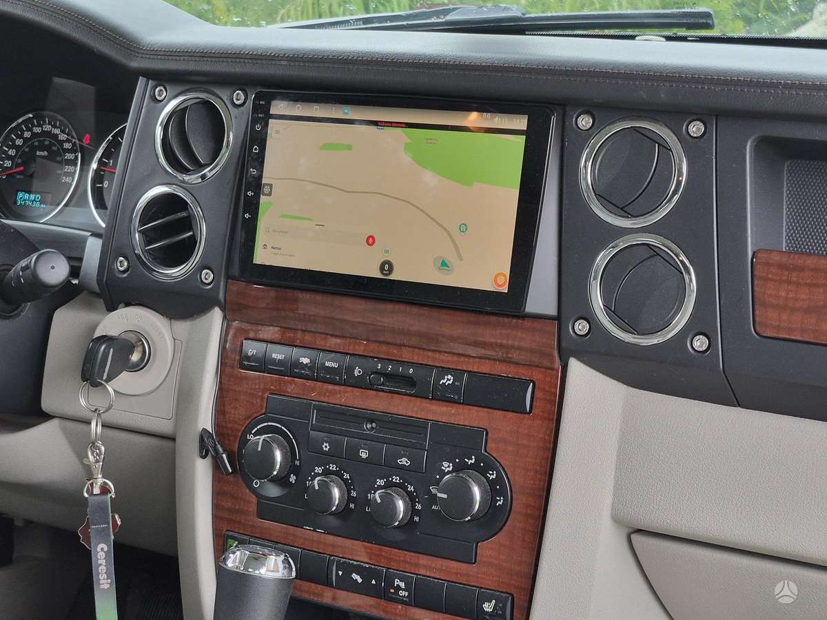Jeep Commander - 8