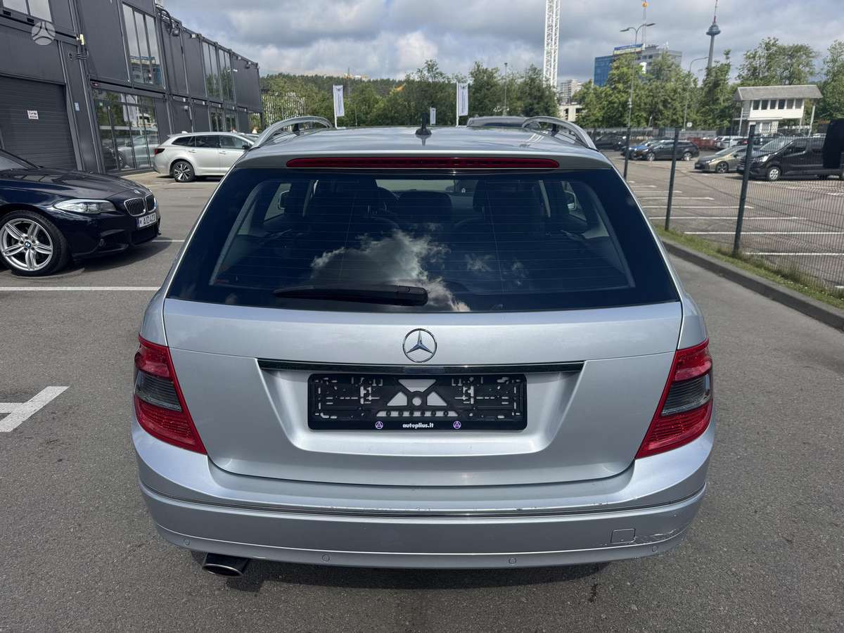 Mercedes-Benz C220 - 5