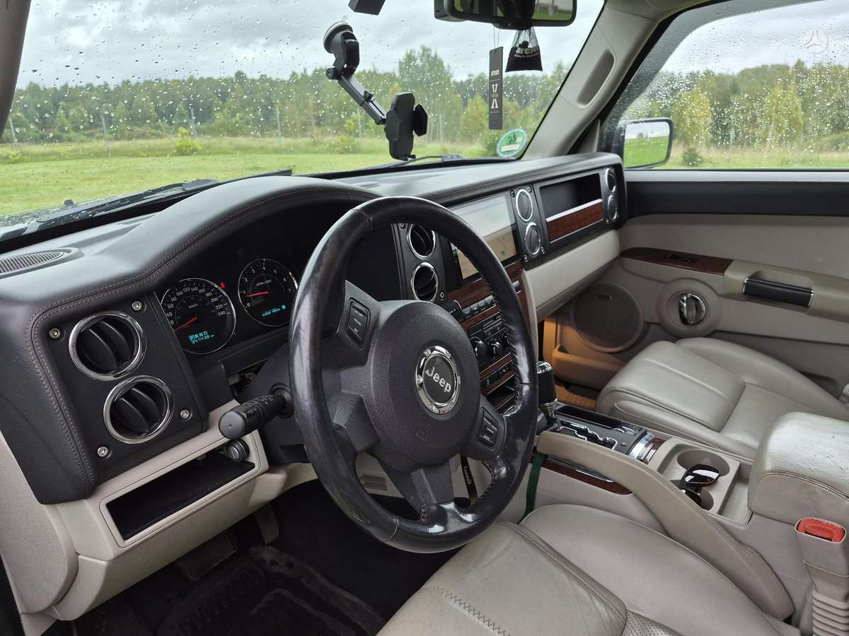 Jeep Commander - 9