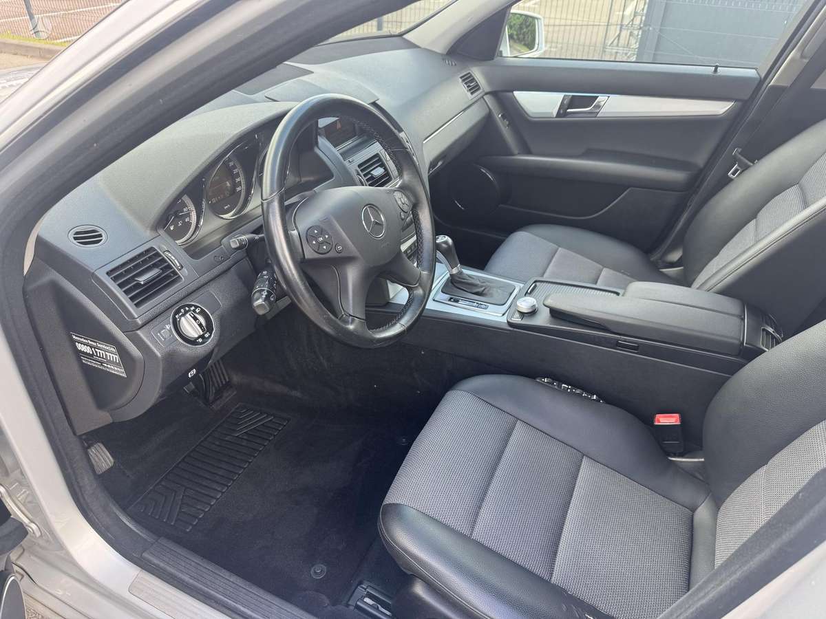 Mercedes-Benz C220 - 10
