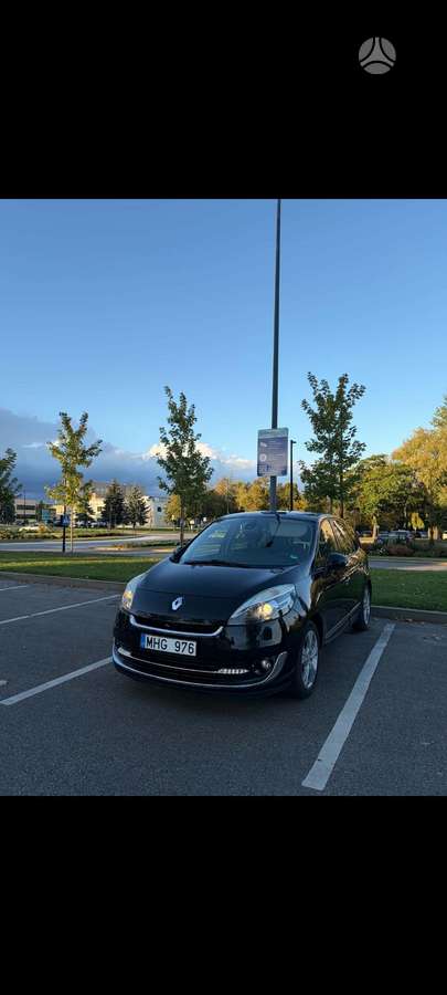 Renault Grand Scenic - 1