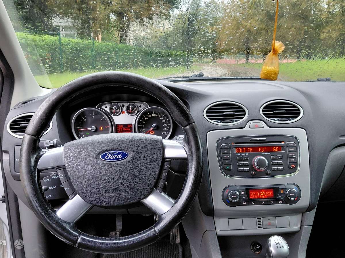 Ford Focus - 6