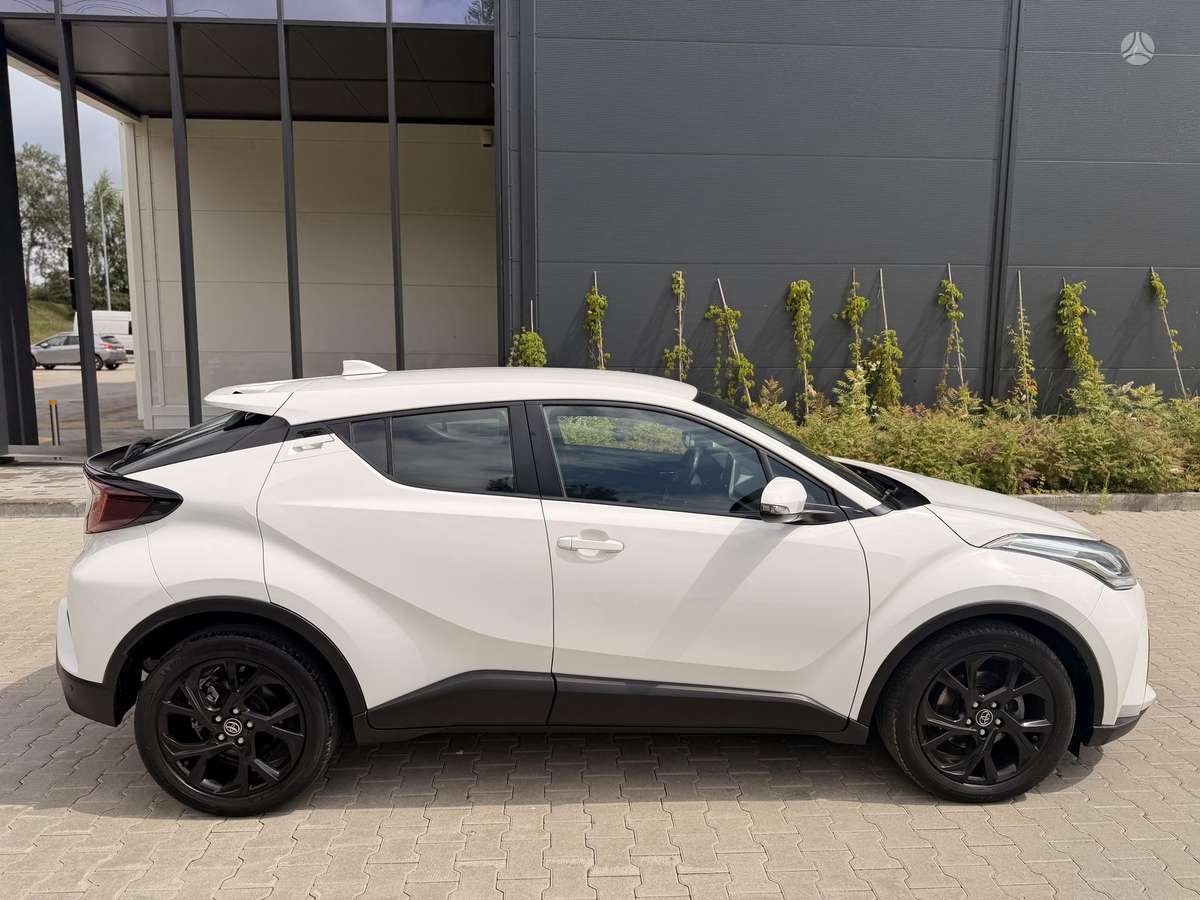 Toyota C-HR - 4