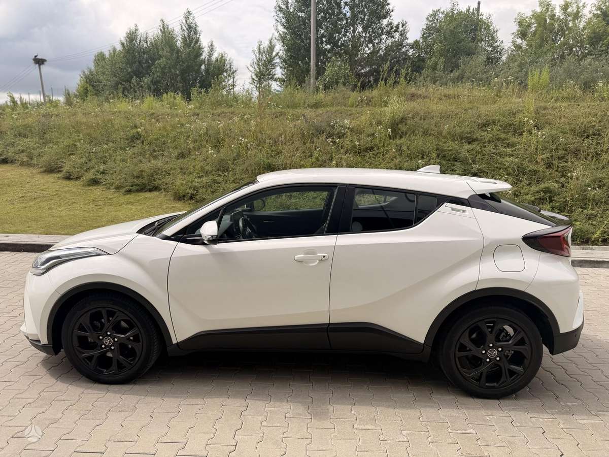 Toyota C-HR - 8