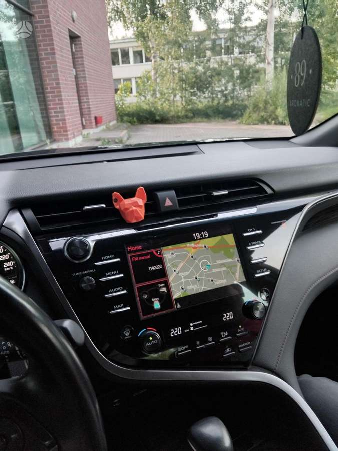 Toyota Camry - 10