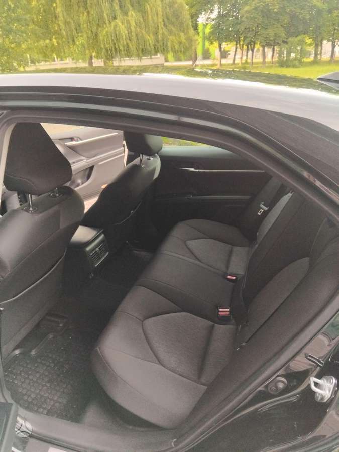 Toyota Camry - 12