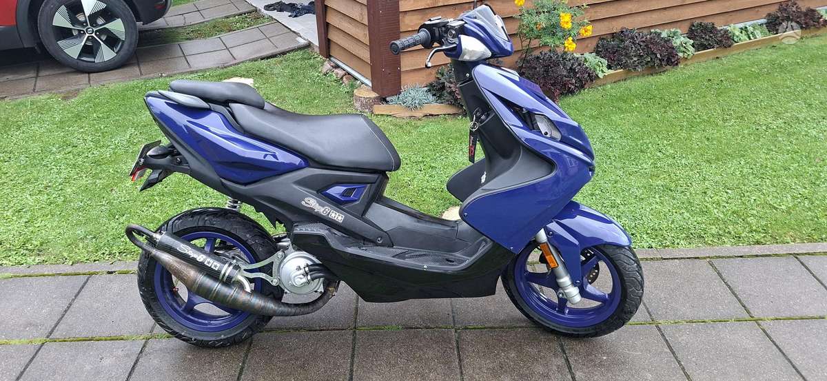 Yamaha Aerox 50cc, scooters / mopeds