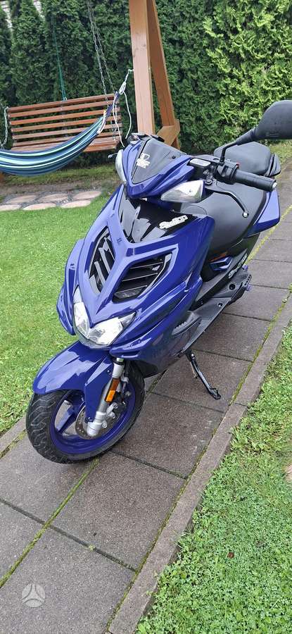 Yamaha Aerox 50cc, мотороллеры / мопеды