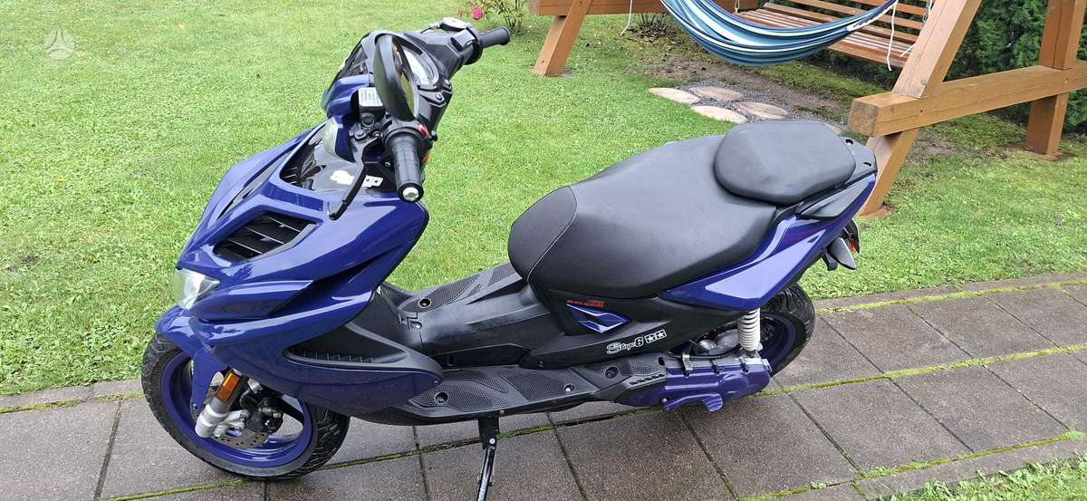 Yamaha Aerox 50cc, мотороллеры / мопеды