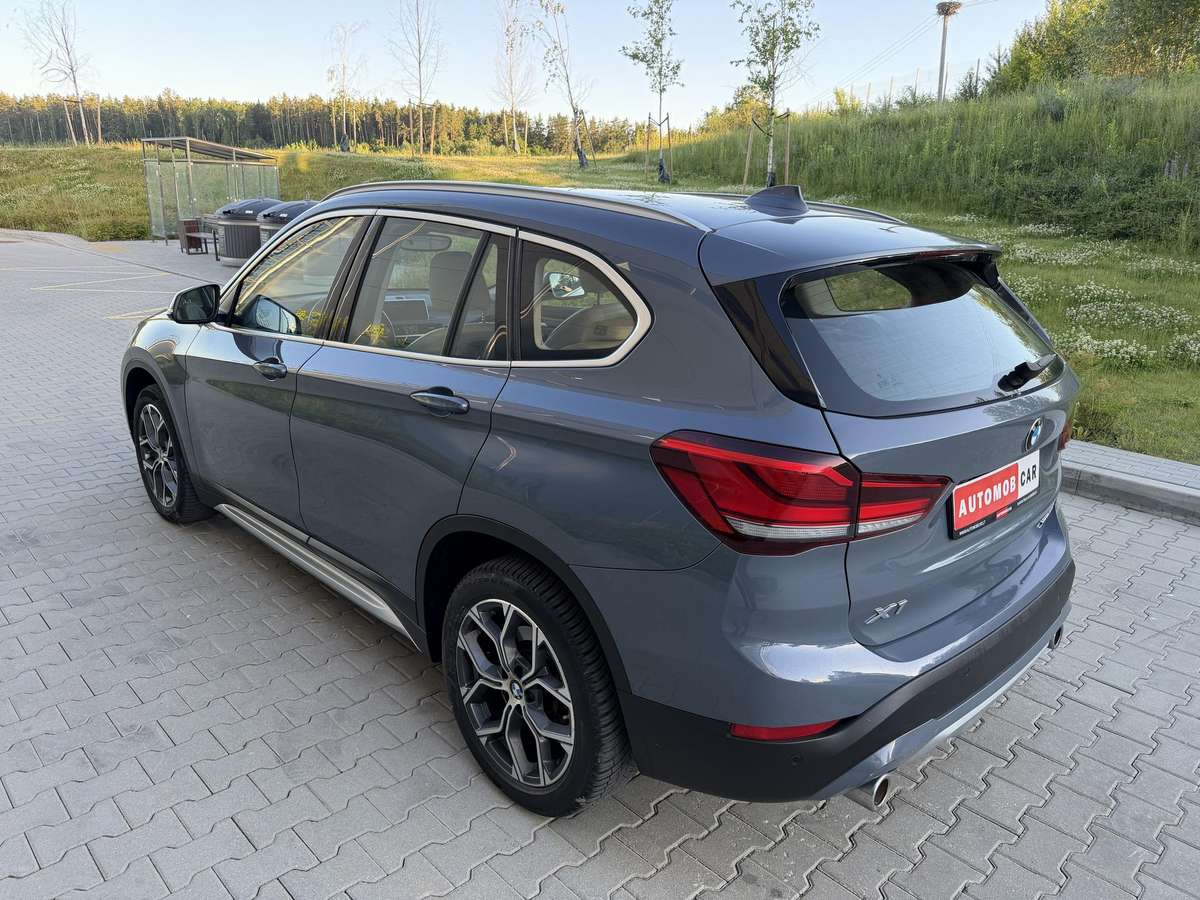 BMW X1 - 10