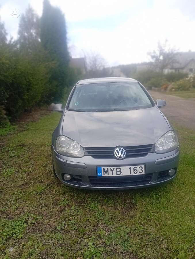 Volkswagen Golf - 2