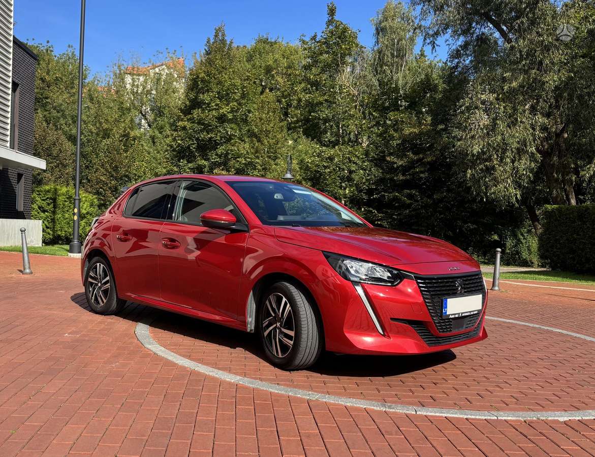 Peugeot 208 - 1