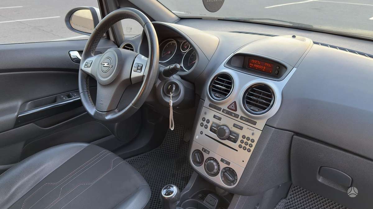 Opel Corsa - 12