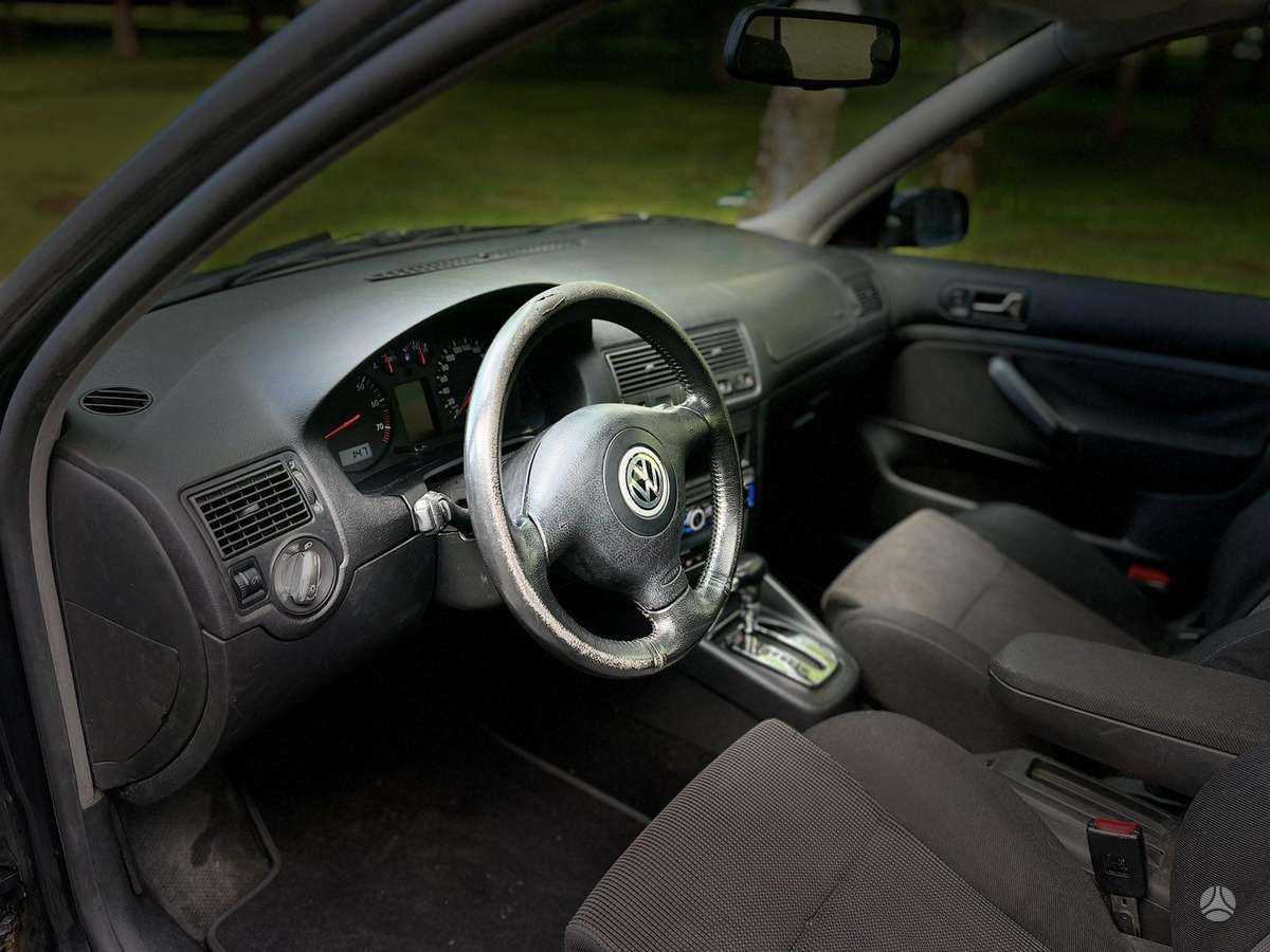 Volkswagen Golf, 2.3 l., hatchback