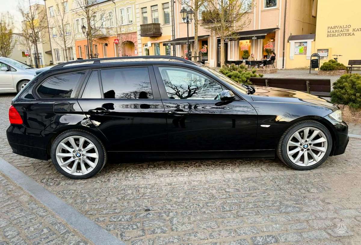 BMW 320 - 4