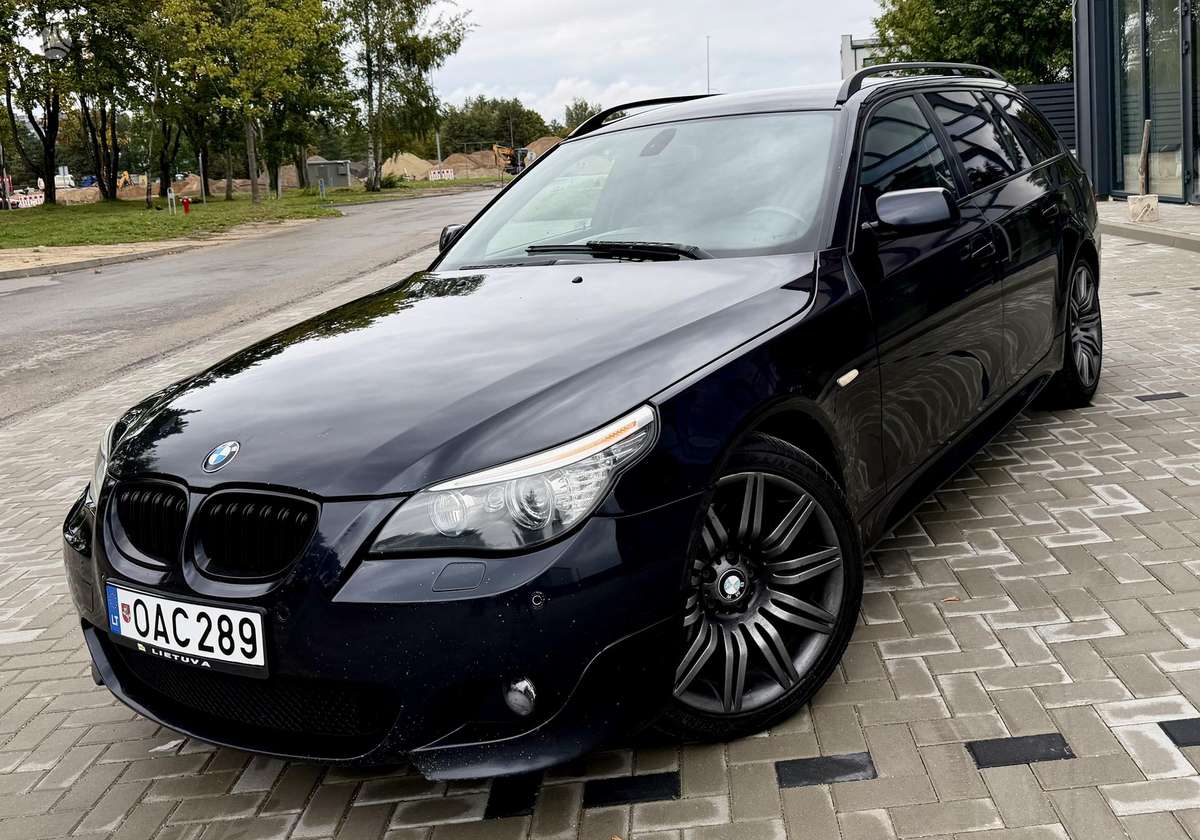 BMW 530, Универсал
