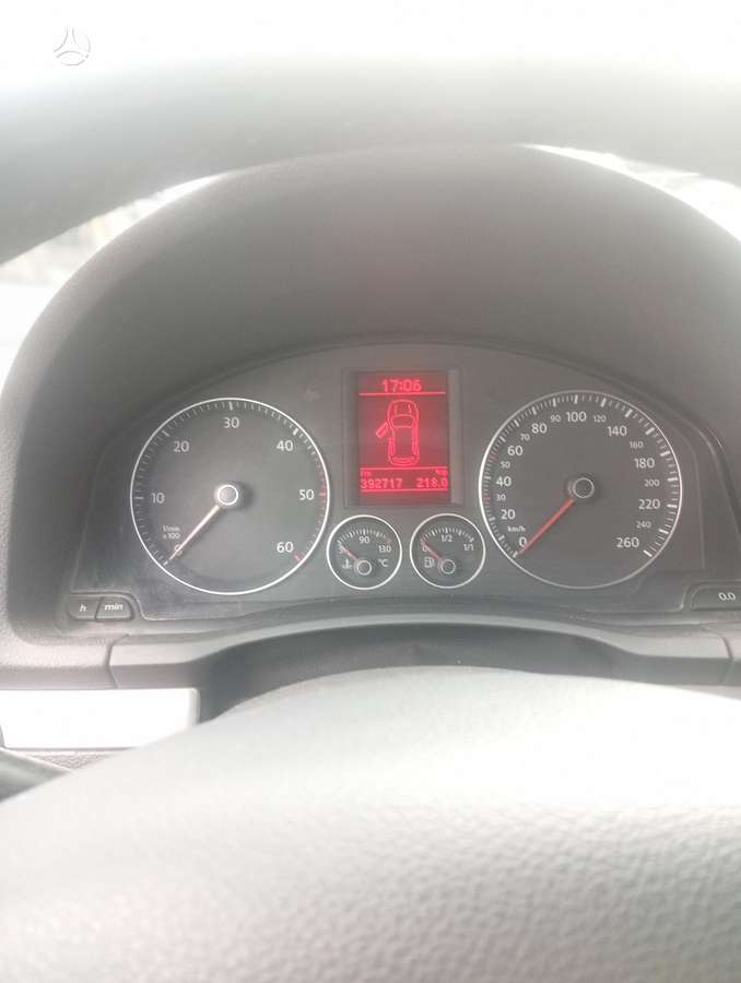 Volkswagen Golf - 5