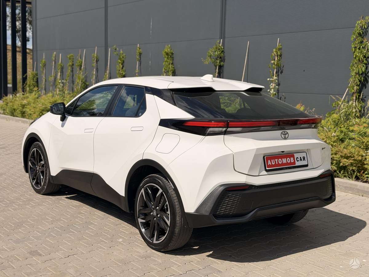 Toyota C-HR - 4