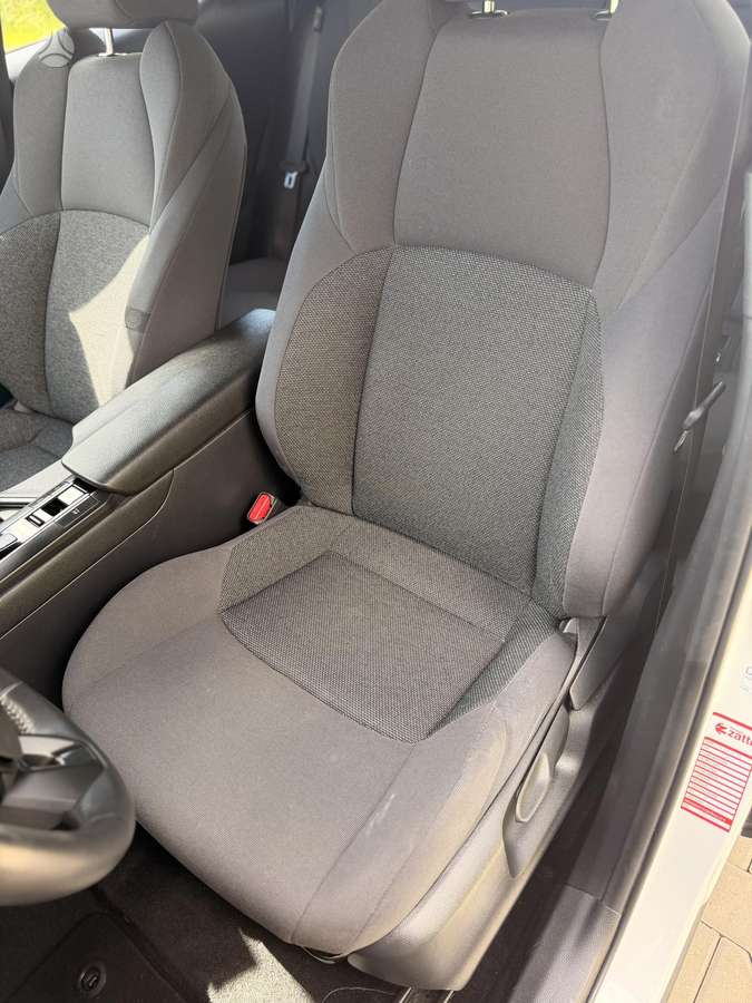 Toyota C-HR - 11