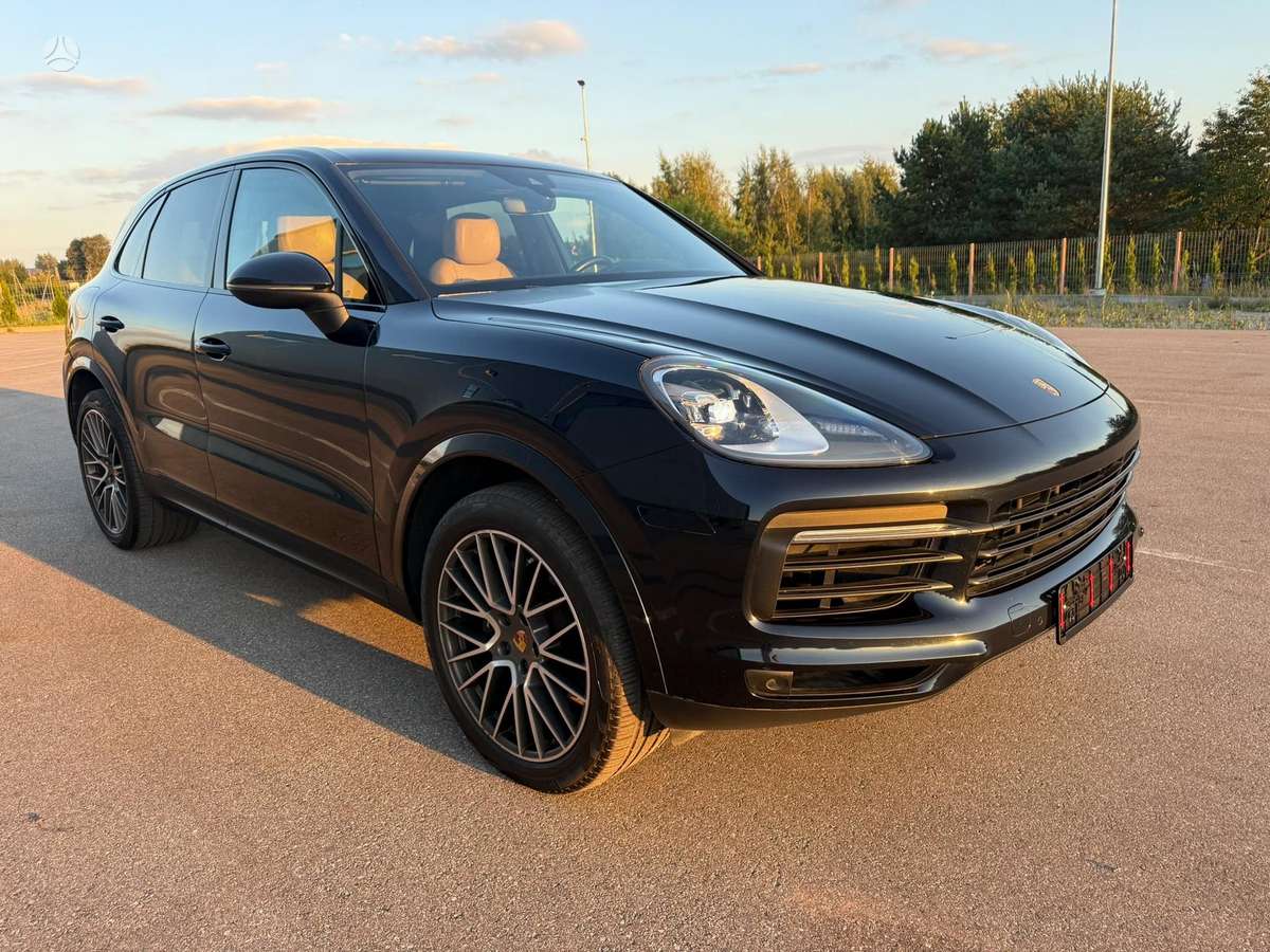 Porsche Cayenne - 1