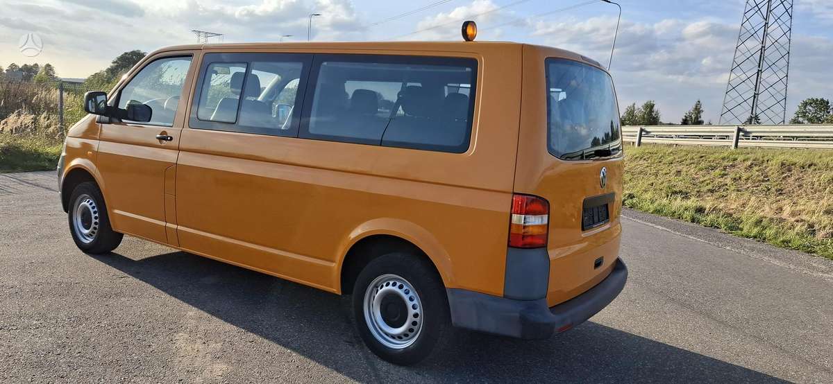 Volkswagen Caravelle - 4